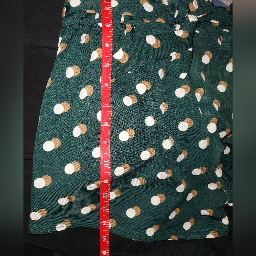 NWT Polka Dot Shorts - Medium - Picture 6 of 8